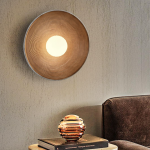 Lámpara de pared wabi-sabi de arcilla hemisférica